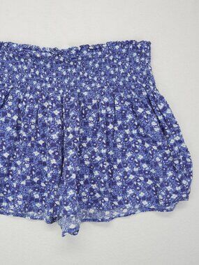 Aerie Blue White Floral Elastic Smocked Waist Shorts Womens M Boho Summer Beach